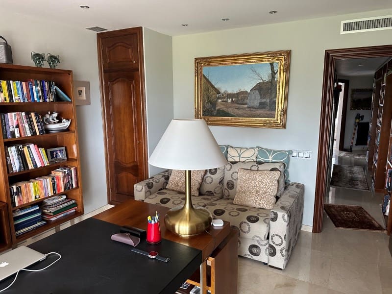 4 bedroom Apartment for sale in Sitges with garage - € 1,900,000 (Ref: 8583006)