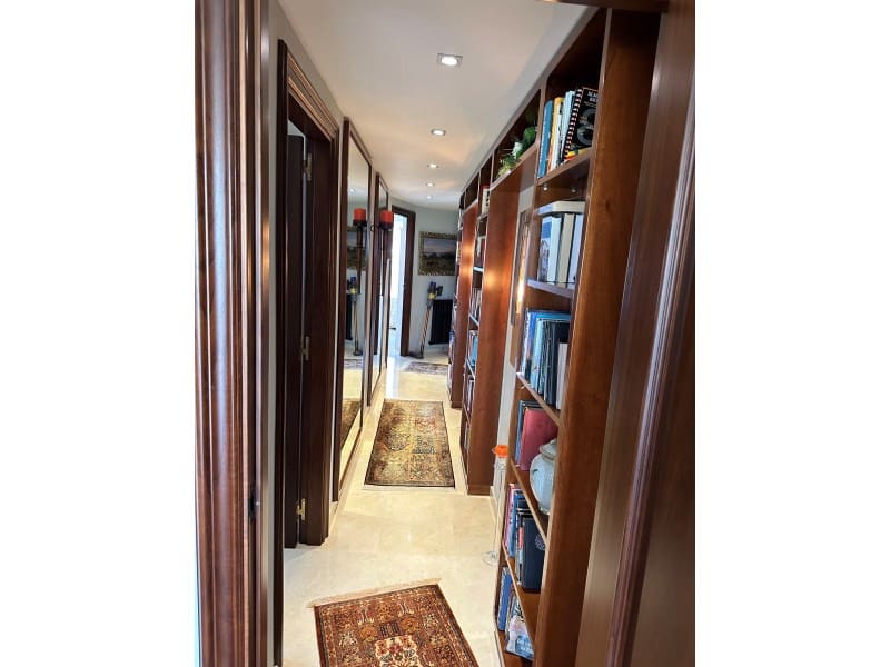 4 bedroom Apartment for sale in Sitges with garage - € 1,900,000 (Ref: 8583006)