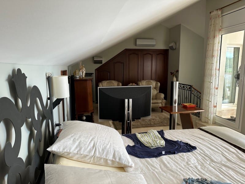 4 bedroom Apartment for sale in Sitges with garage - € 1,900,000 (Ref: 8583006)