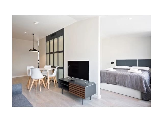 Hotel for sale in Sitges - € 3,650,000 (Ref: 8816231)