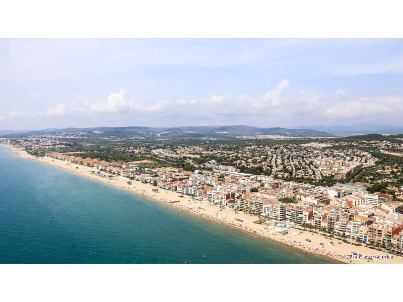 Hotel na sprzedaż w Cambrils - 5 000 000 € (Ref: 8894628)