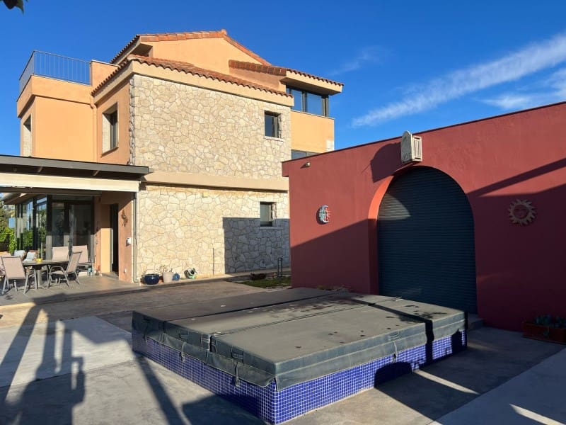 5 sypialnia Willa na sprzedaż w Sant Pere de Ribes z garażem - 2 200 000 € (Ref: 8982589)