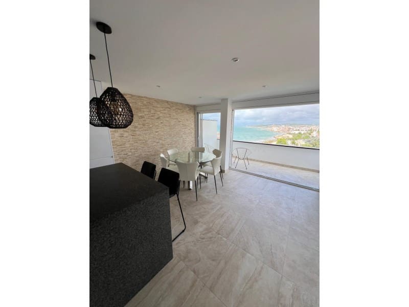 2 bedroom Apartment for rent in Sitges with pool - € 3,000 (Ref: 9145454)