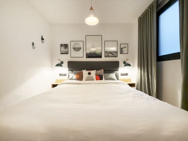 2 bedroom Penthouse for rent in Eixample, Barcelona city - € 3,250 (Ref: 9596040)