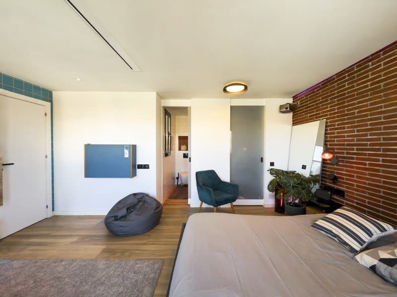 2 bedroom Penthouse for rent in Barcelona city - € 3,250 (Ref: 9596040)