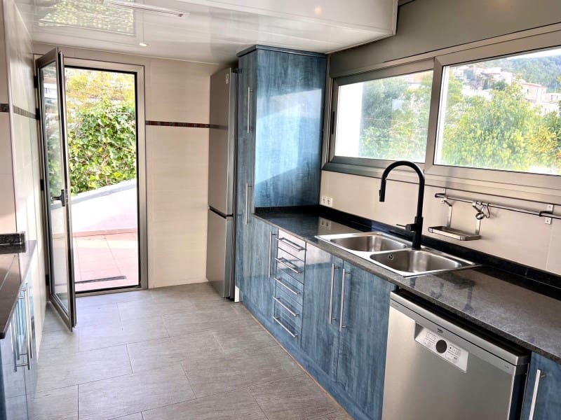 3 camera da letto Villa da affittare in Sitges con garage - 3.500 € (Rif: 9666194)