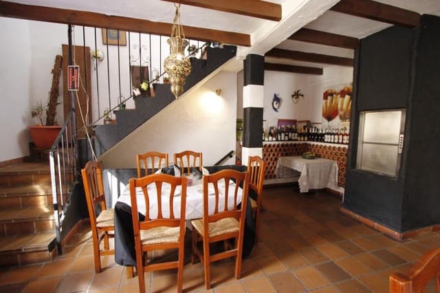 Kommersiell til salgs i Pueblo, Calpe / Calp - € 420 000 (Ref: 7377471)