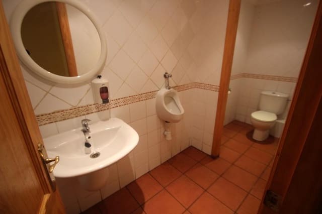 Commercieel te koop in Pueblo, Calpe / Calp - € 510.000 (Ref: 8067051)