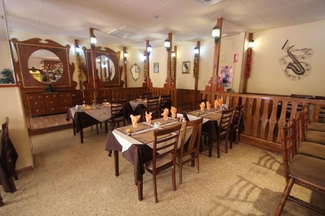 Erhverv til salg i Pueblo, Calpe / Calp - € 430.000 (Ref: 8067051)