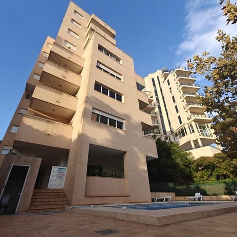 Erhverv til leje i Canuta, Calpe / Calp - € 550 (Ref: 8727803)