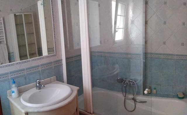 6 bedroom Villa for sale in Gargasindi, Calpe / Calp with pool garage - € 1,150,000 (Ref: 9014601)