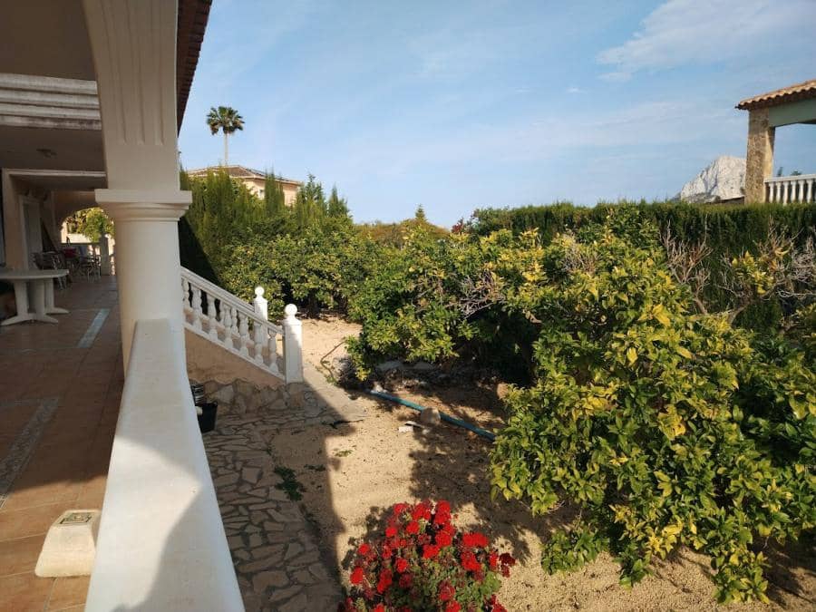 6 soverom Villa til salgs i Calpe / Calp med svømmebasseng garasje - € 1 150 000 (Ref: 9014601)