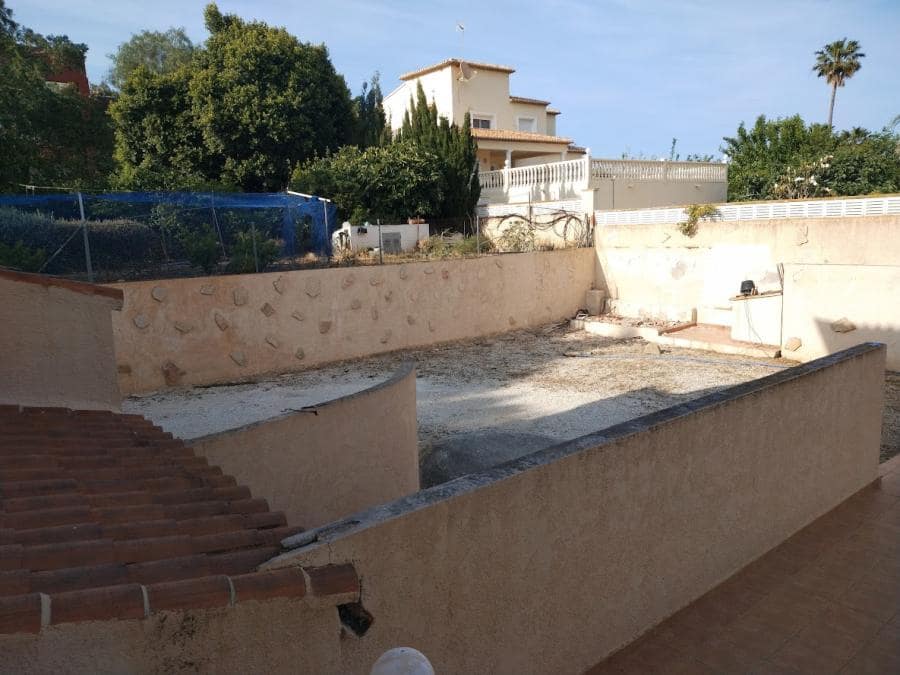 6 sypialnia Willa na sprzedaż w Calpe / Calp z basenem garażem - 990 000 € (Ref: 9014601)