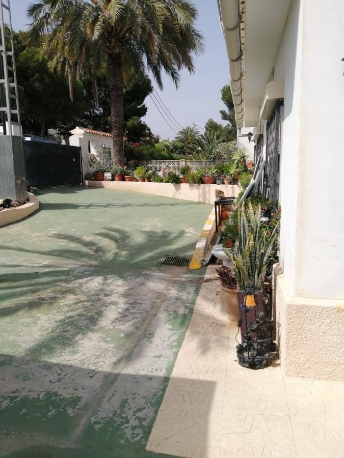 2 soveværelse Villa til salg i Calpe / Calp med swimmingpool - € 465.000 (Ref: 9134662)