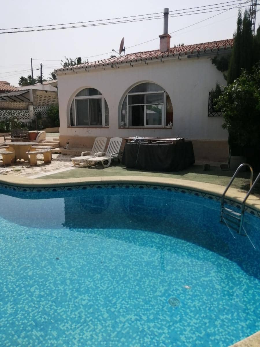 2 soveværelse Villa til salg i Calpe / Calp med swimmingpool - € 465.000 (Ref: 9134662)