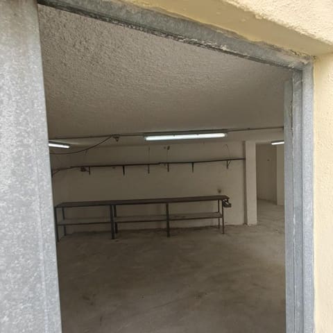 Garage à louer à Calpe / Calp - 485 € (Ref: 9644601)