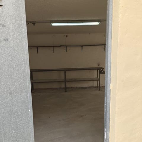 Garage zu vermieten in Pueblo, Calpe / Calp - 485 € (Ref: 9644601)