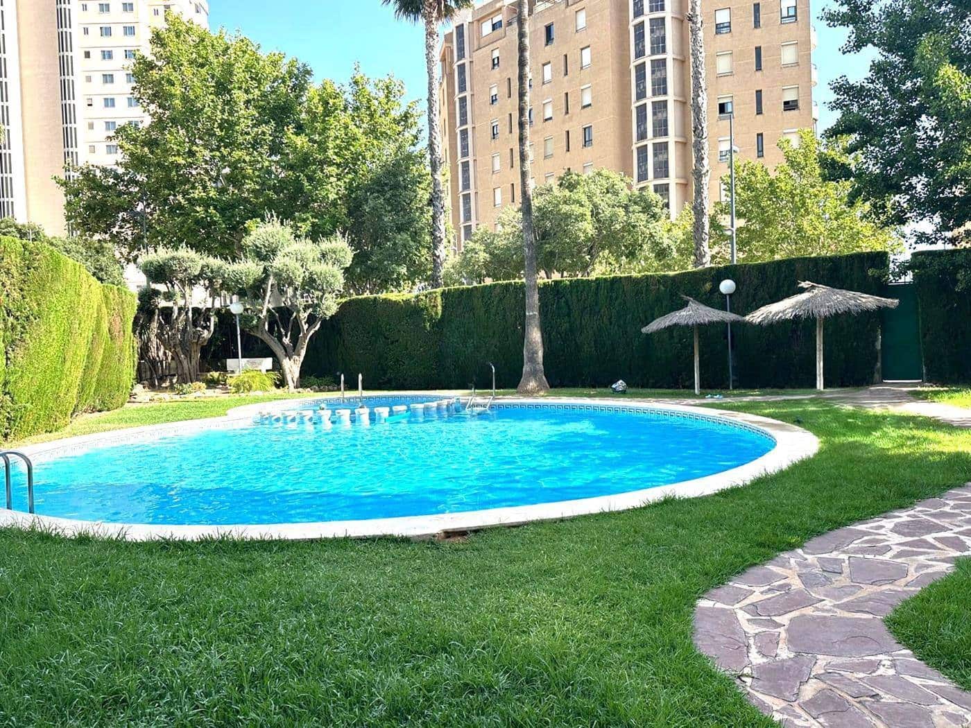 Apartamento de 2 habitaciones en Calpe / Calp en venta con piscina garaje - 350.000 € (Ref: 10054371)