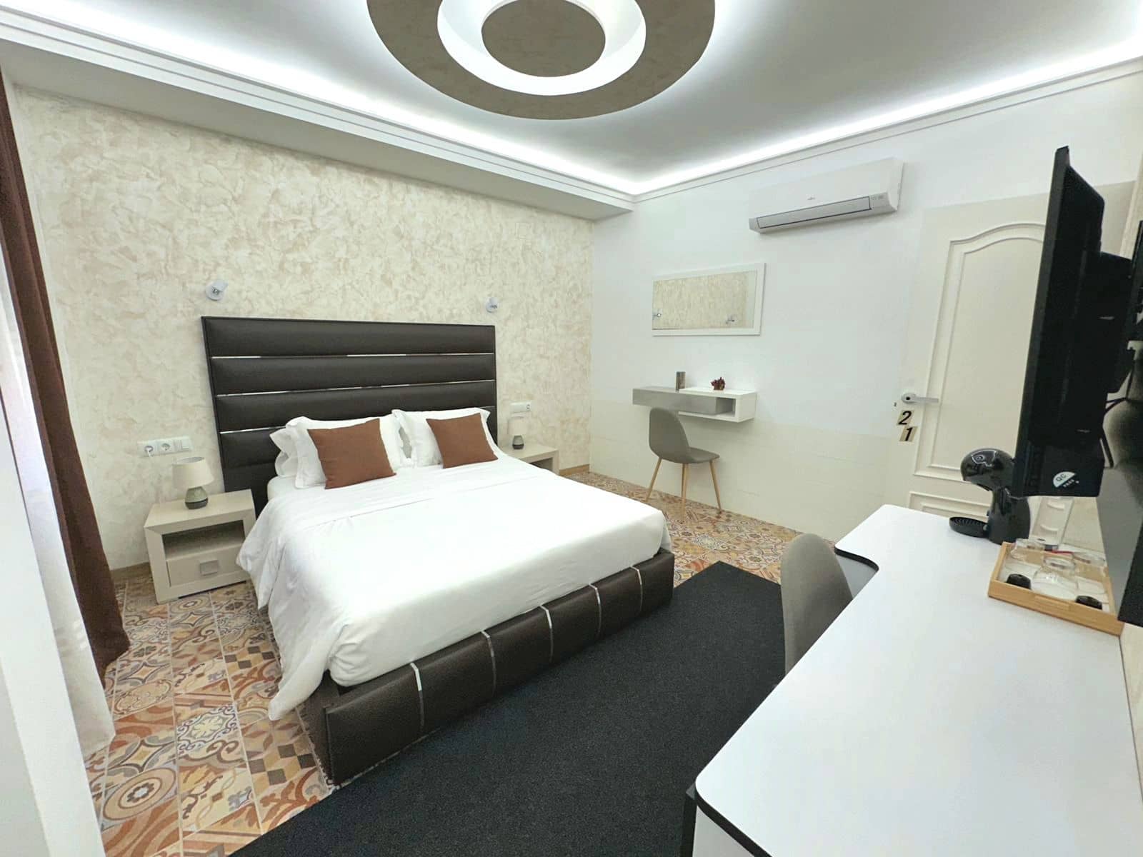 8 quarto Hotel para venda em Calpe / Calp - 995 000 € (Ref: 10054376)