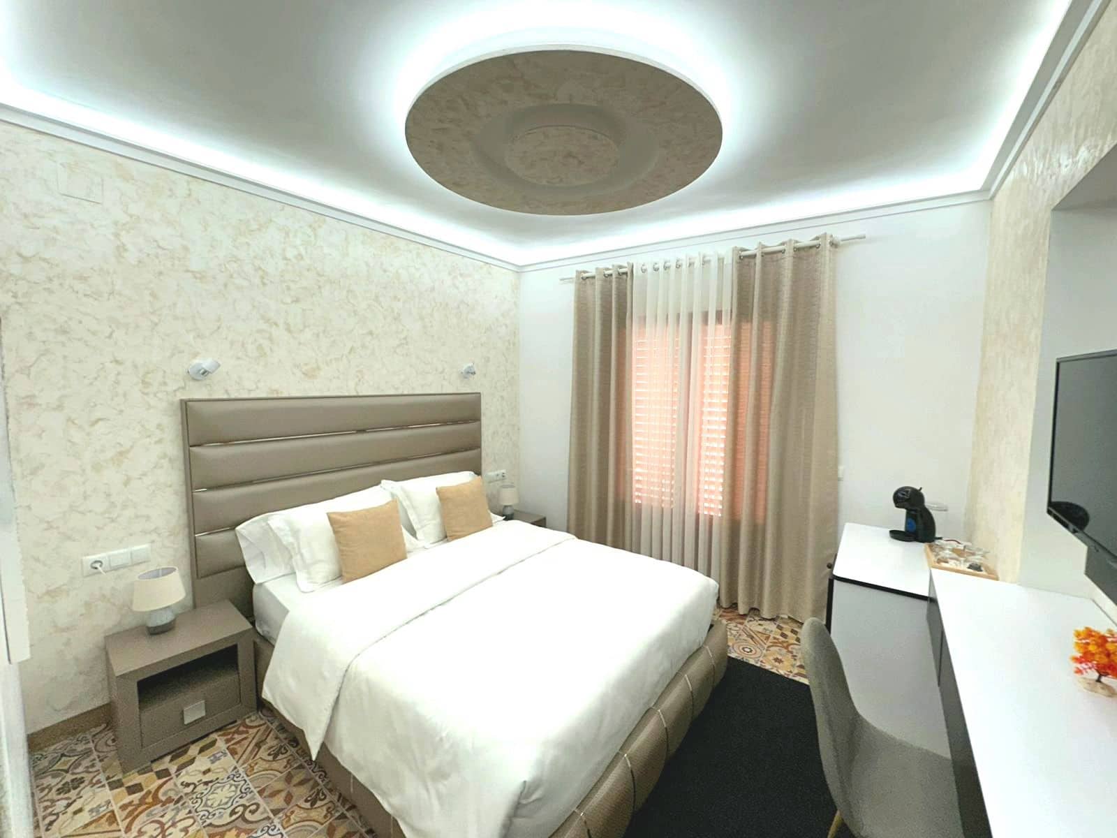 8 quarto Hotel para venda em Calpe / Calp - 995 000 € (Ref: 10054376)
