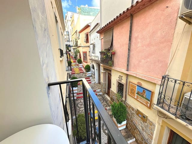 8 quarto Hotel para venda em Pueblo, Calpe / Calp - 995 000 € (Ref: 10054376)