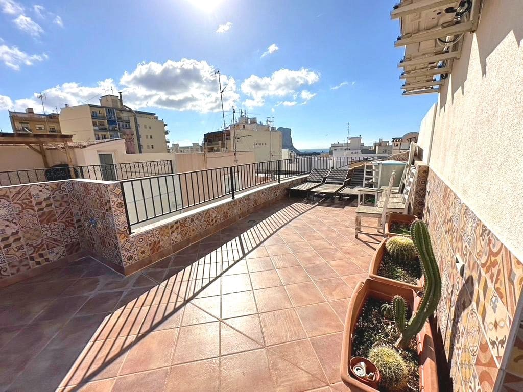 8 quarto Hotel para venda em Calpe / Calp - 995 000 € (Ref: 10054376)