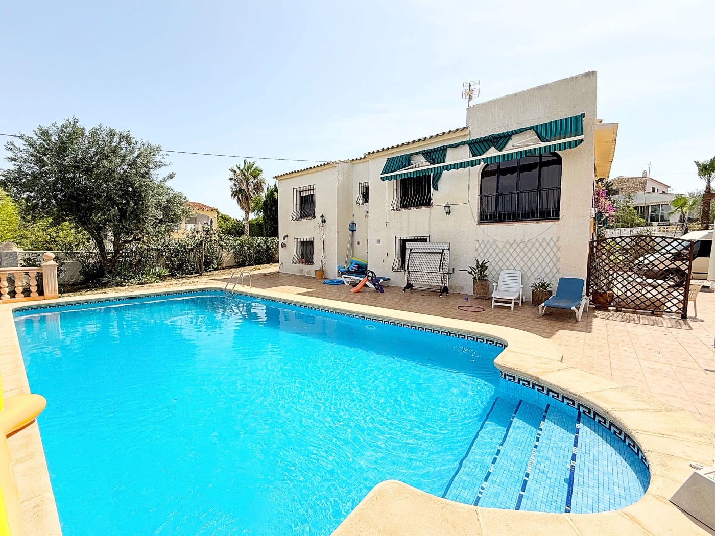 4 chambre Villa/Maison à vendre à Calpe / Calp avec piscine garage - 550 000 € (Ref: 10054396)