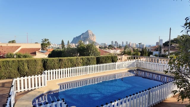 5 makuuhuone Huvila myytävänä paikassa Calpe / Calp mukana uima-altaan 
autotalli - 900 000 € (Ref: 10057028)