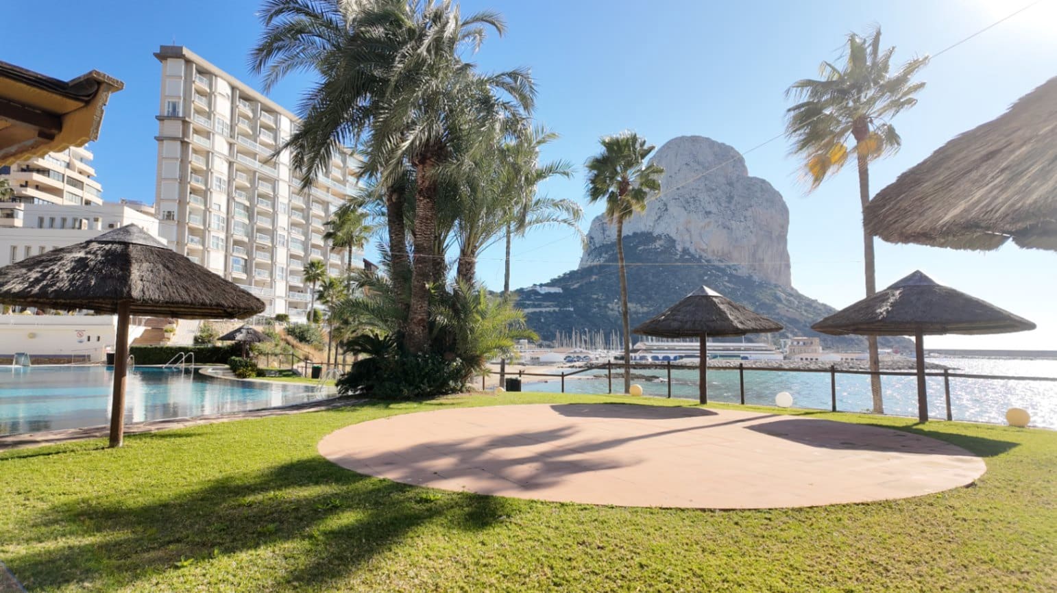 3 Zimmer Apartment zu verkaufen in Calpe / Calp mit Pool Garage - 1.275.000 € (Ref: 10102832)