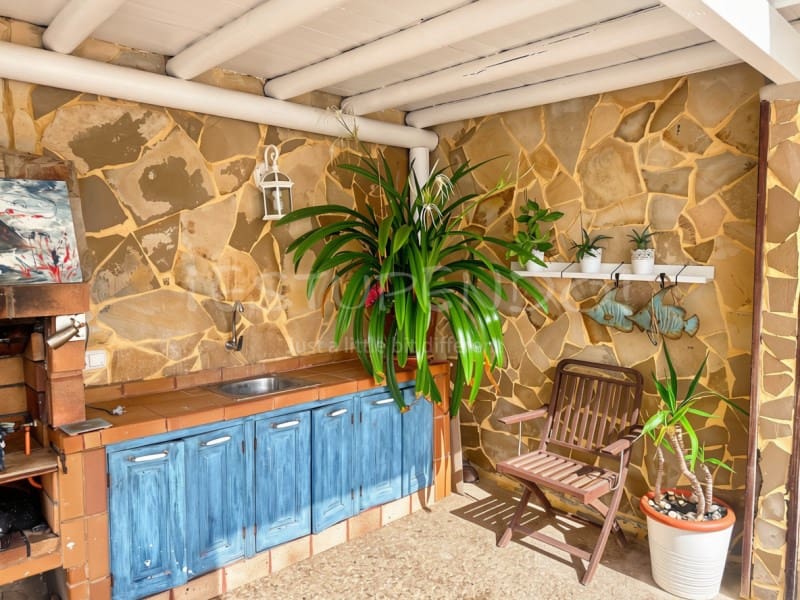2 bedroom Villa for sale in Los Cocoteros with garage - € 1,150,000 (Ref: 10132758)