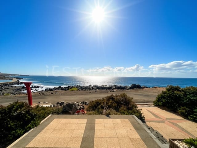2 bedroom Villa for sale in Los Cocoteros, Teguise with garage - € 1,150,000 (Ref: 10132758)