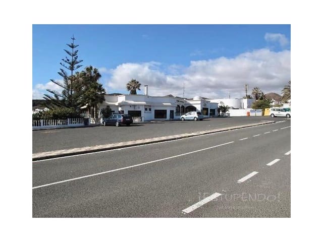 Commercial for sale in Charco del Palo, Haría - € 950,000 (Ref: 4084695)