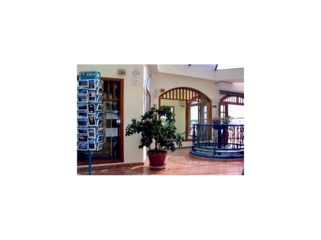 Commercial for sale in Charco del Palo, Haría - € 950,000 (Ref: 4084695)