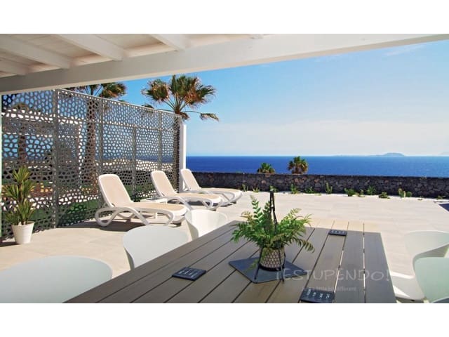 7 soveværelse Villa til salg i Playa Blanca, Yaiza - € 2.800.000 (Ref: 6842928)