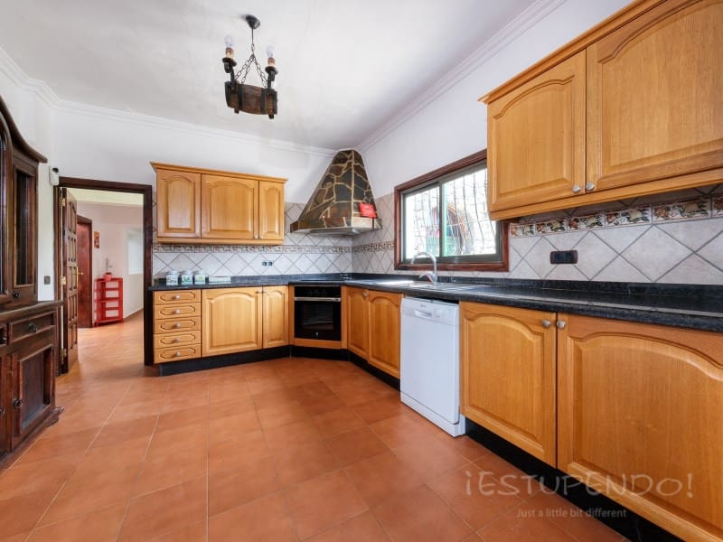 9 soveværelse Villa til salg i La Asomada med swimmingpool - € 1.200.000 (Ref: 7024297)