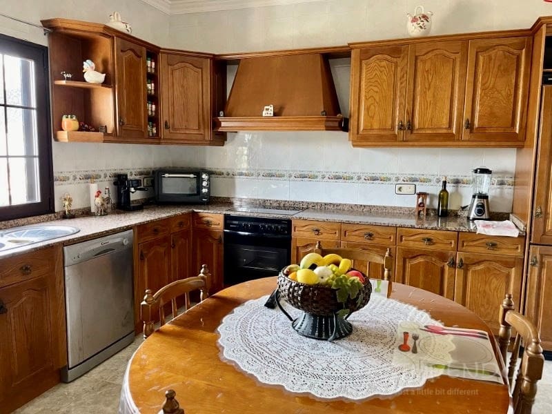 4 soveværelse Villa til salg i Tahiche - € 575.000 (Ref: 7024321)