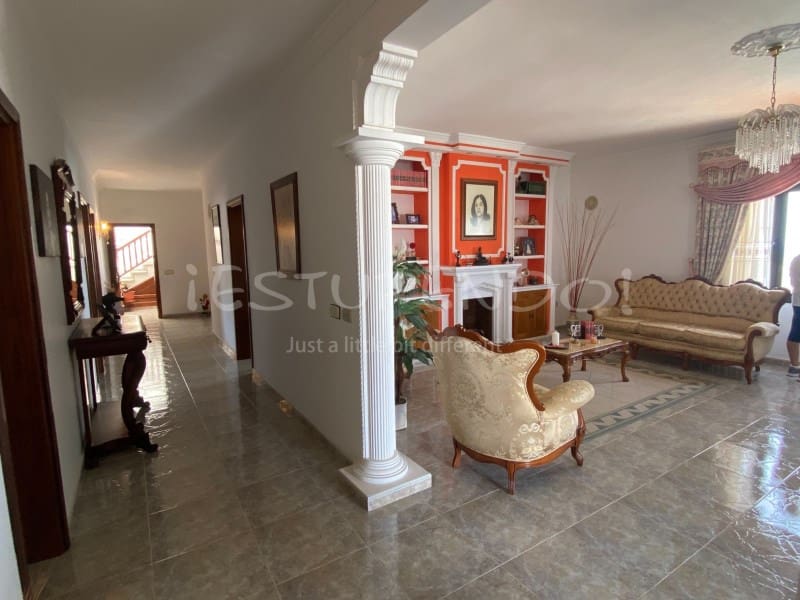 4 soveværelse Villa til salg i Tahiche - € 575.000 (Ref: 7024321)