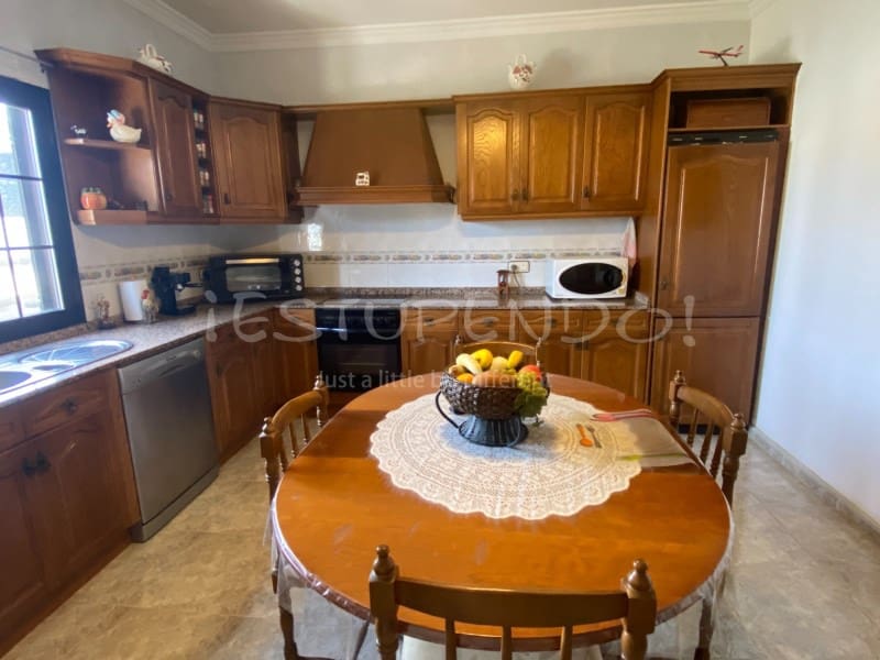 4 soveværelse Villa til salg i Tahiche - € 575.000 (Ref: 7024321)