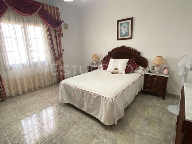 4 soveværelse Villa til salg i Tahiche - € 575.000 (Ref: 7024321)