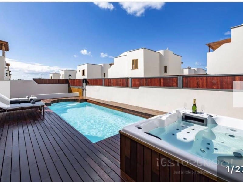 4 slaapkamer Villa te koop in Costa Teguise - € 670.000 (Ref: 7552188)