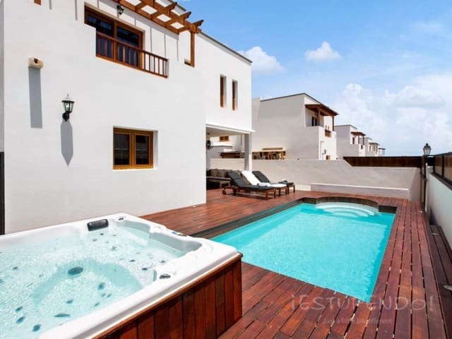 4 chambre Villa/Maison à vendre à Costa Teguise, Teguise - 670 000 € (Ref: 7552188)