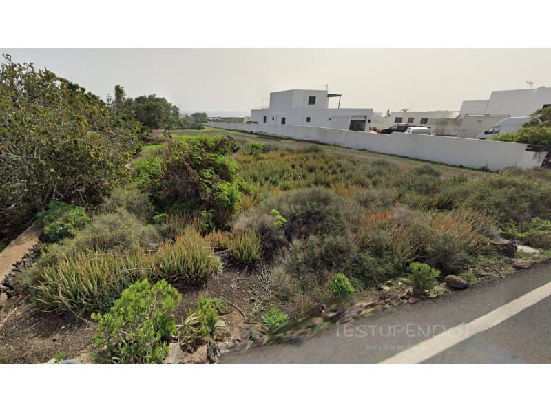 Building Plot for sale in Guime - € 170,000 (Ref: 8335308)