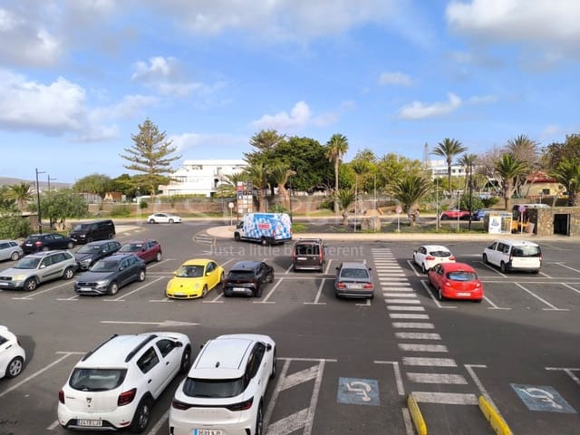 Local Commercial à vendre à Playa Blanca, Yaiza - 210 000 € (Ref: 8377878)