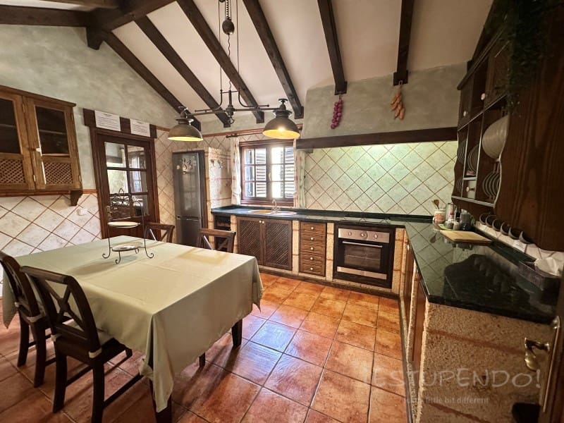 4 chambre Villa/Maison à vendre à Costa Teguise avec garage - 895 000 € (Ref: 8498985)