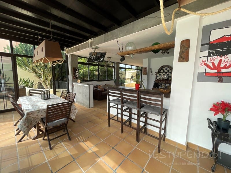 4 chambre Villa/Maison à vendre à Costa Teguise avec garage - 895 000 € (Ref: 8498985)
