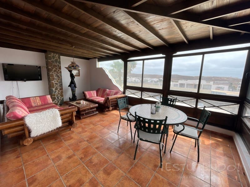 4 chambre Villa/Maison à vendre à Costa Teguise avec garage - 895 000 € (Ref: 8498985)