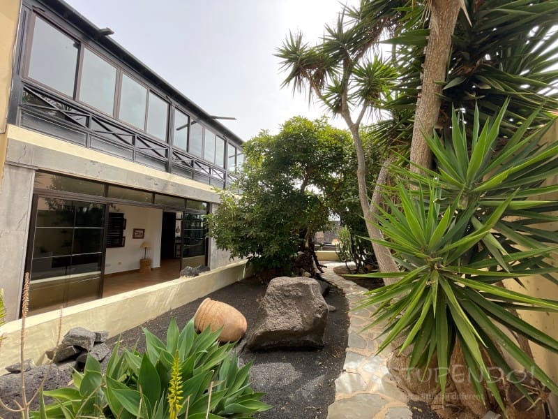 4 chambre Villa/Maison à vendre à Costa Teguise avec garage - 895 000 € (Ref: 8498985)