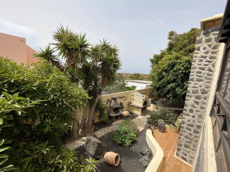 4 chambre Villa/Maison à vendre à Costa Teguise avec garage - 895 000 € (Ref: 8498985)