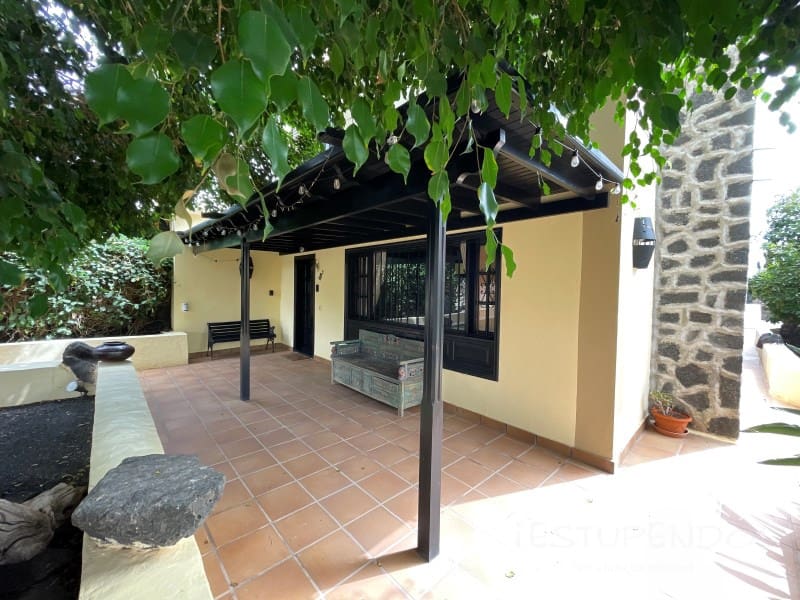 4 chambre Villa/Maison à vendre à Costa Teguise avec garage - 895 000 € (Ref: 8498985)