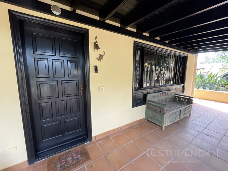 4 chambre Villa/Maison à vendre à Costa Teguise avec garage - 895 000 € (Ref: 8498985)